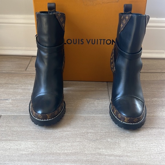 Louis Vuitton boots - Picture 2 of 8